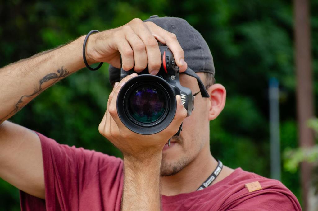 Local Man Checks Gym Mirror 20 Times in 20 Minutes, Still Somehow Not&nbsp;Ripped